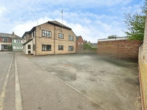 Doves Court - click for photo gallery